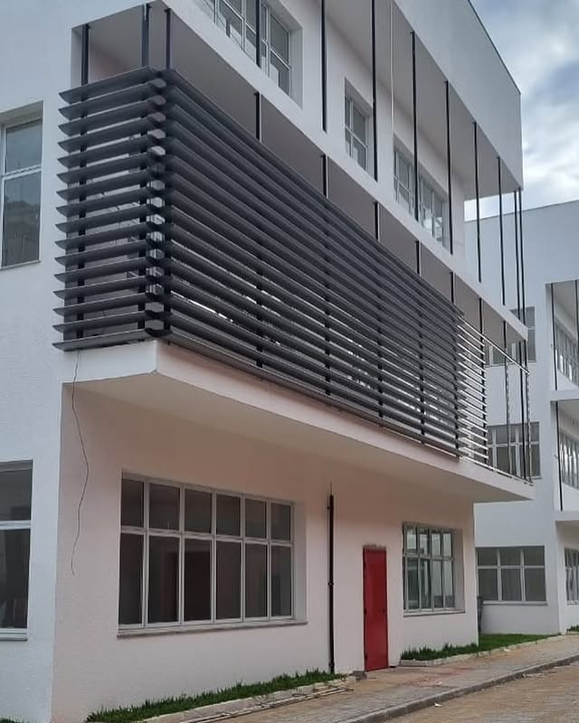 Esquadrias de alumínio RADEFE